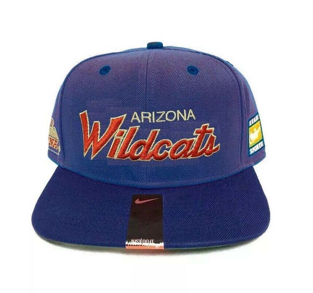 Nike Vintage Two Toned Script Arizona Wildcats Navy Snapback Hat / Cap - NWT